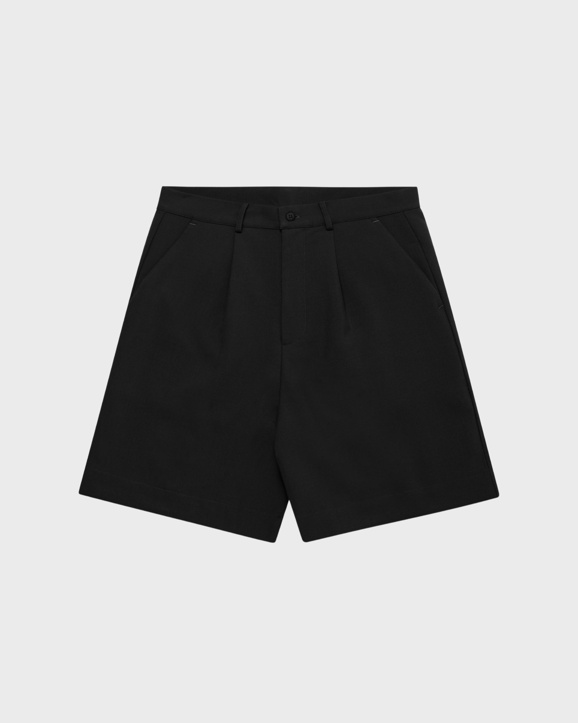SINGLE PLEAT SHORT - BLACK