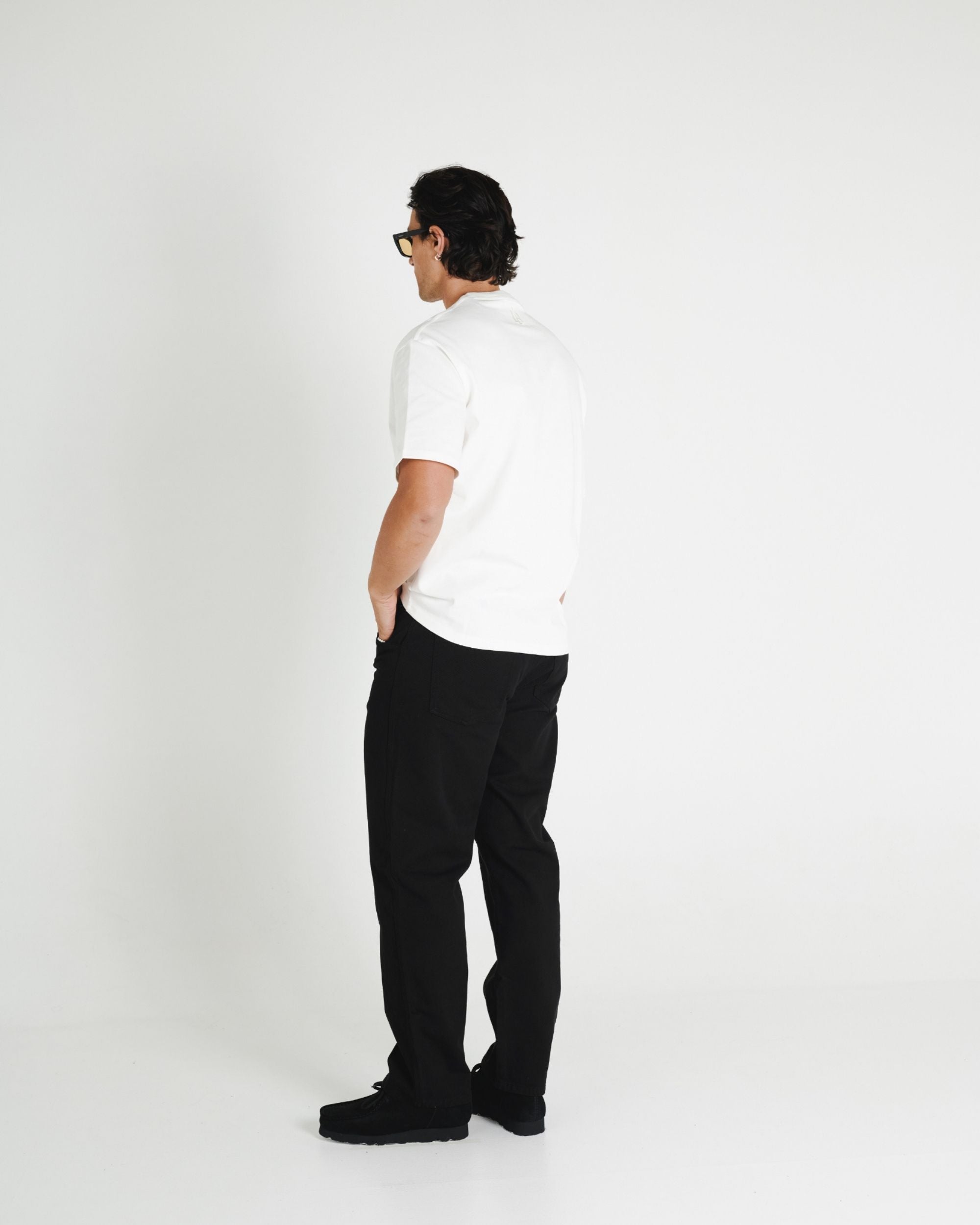 LOCATION LOGO T-SHIRT