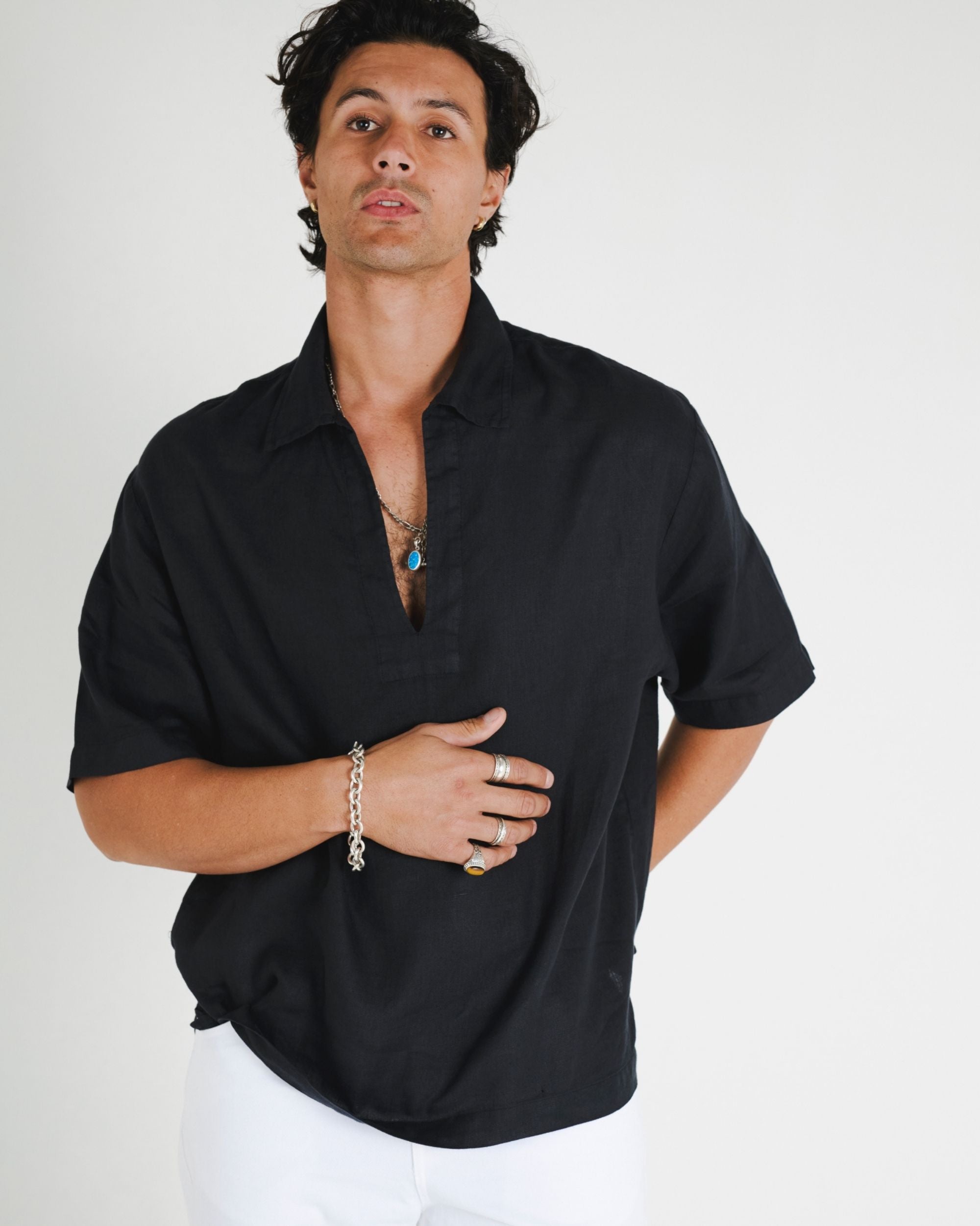 PULL OVER V NECK SHIRT