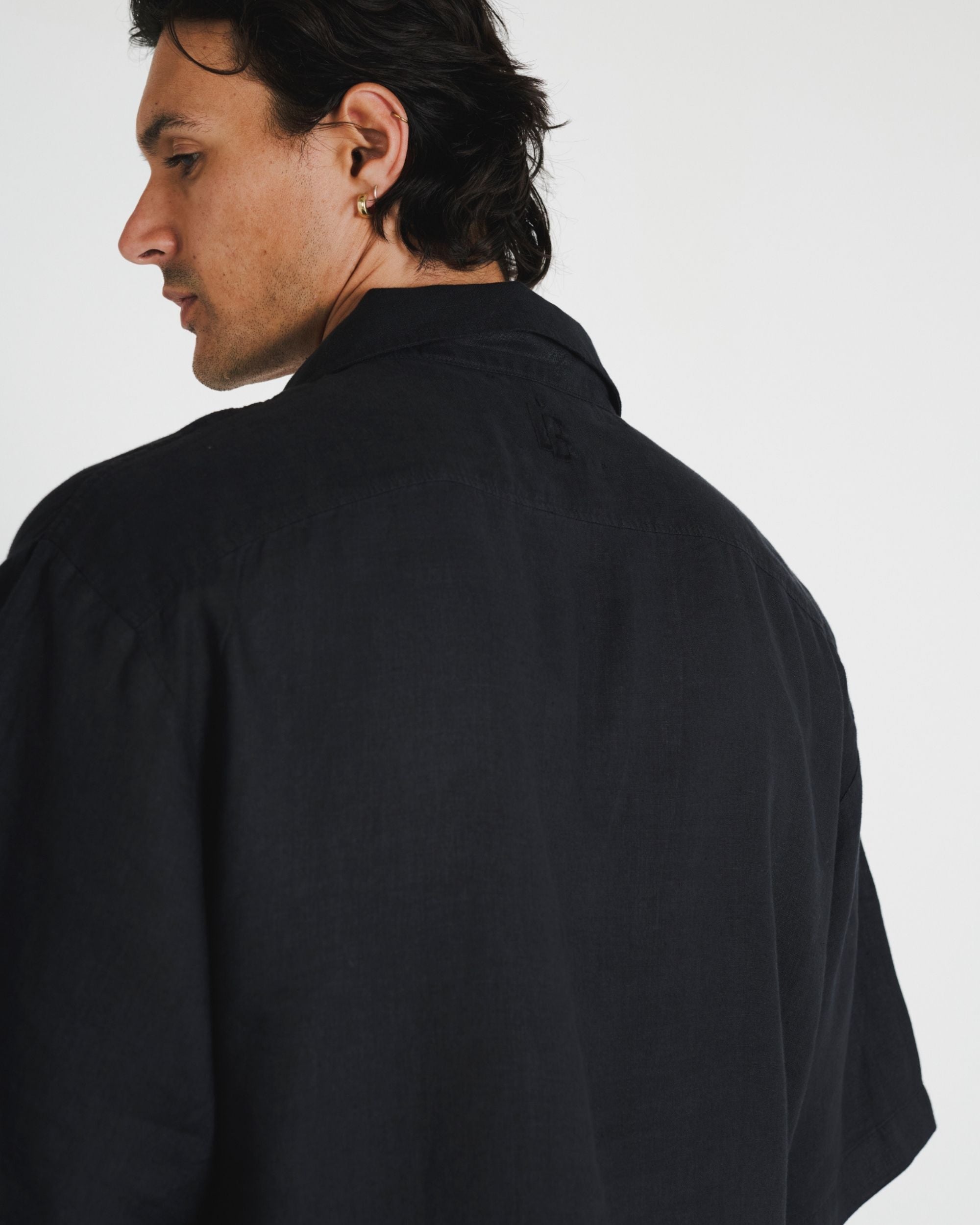 PULL OVER V NECK SHIRT