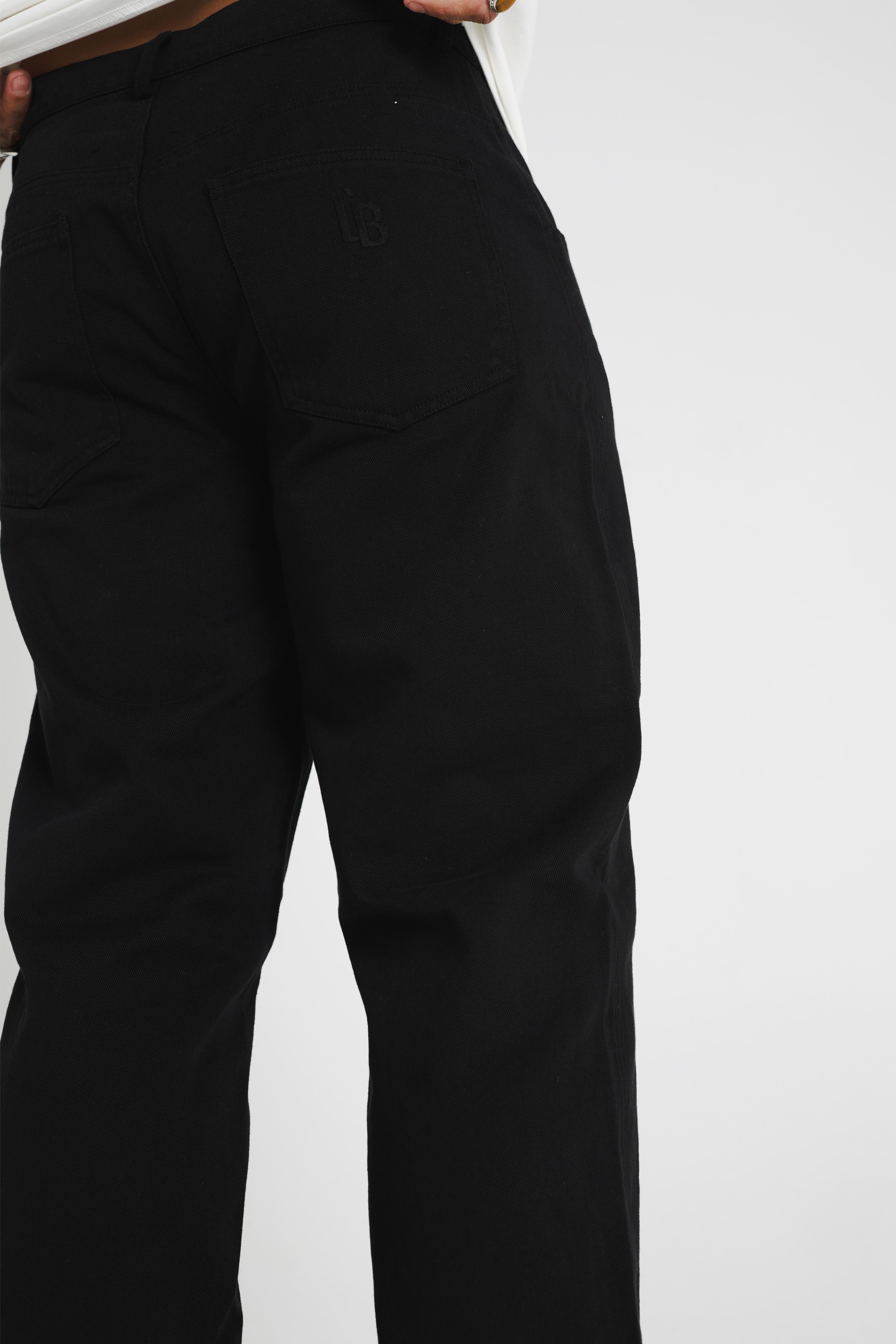 STRAIGHT LEG TROUSER - BLACK