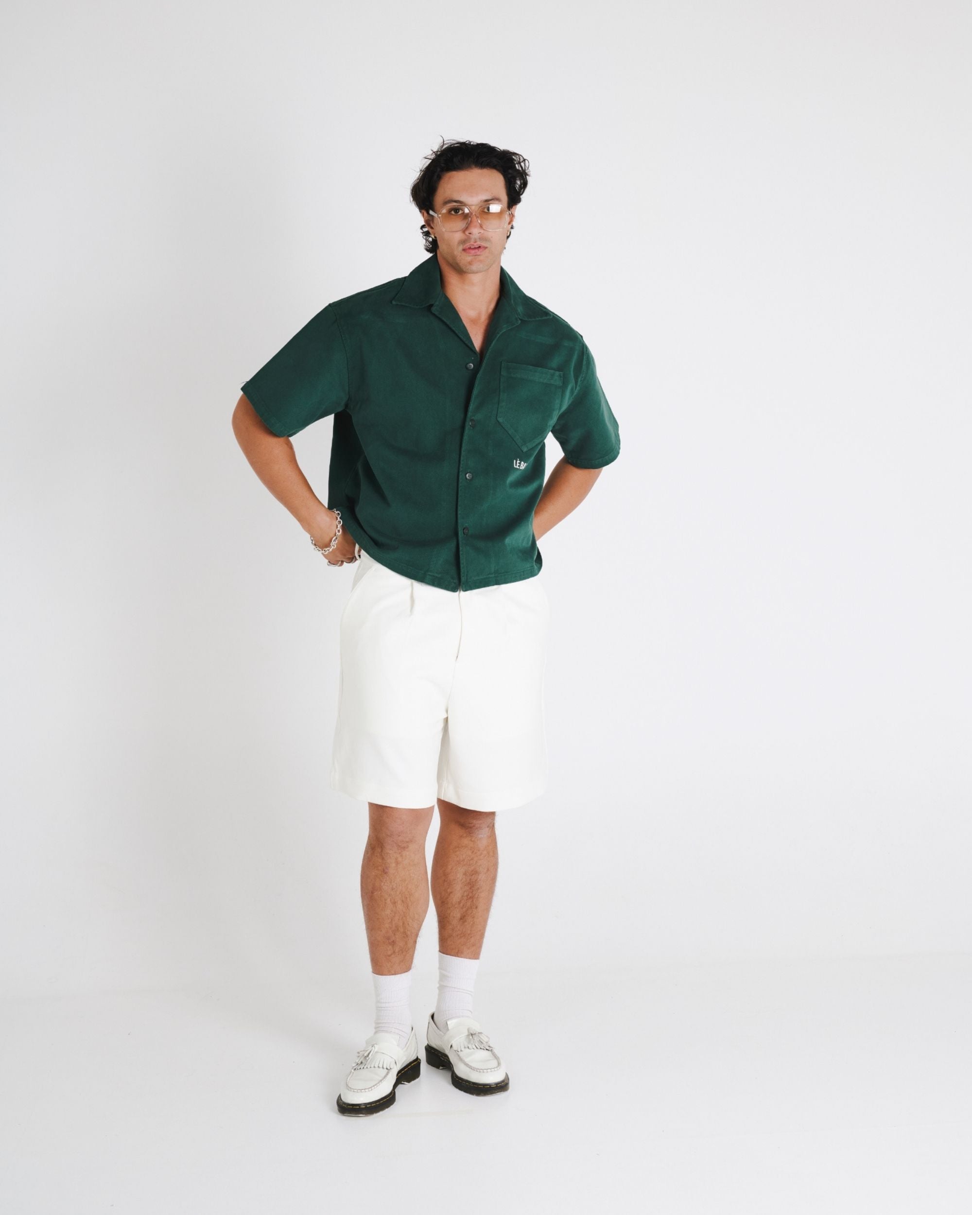 SINGLE PLEAT SHORTS - WHITE