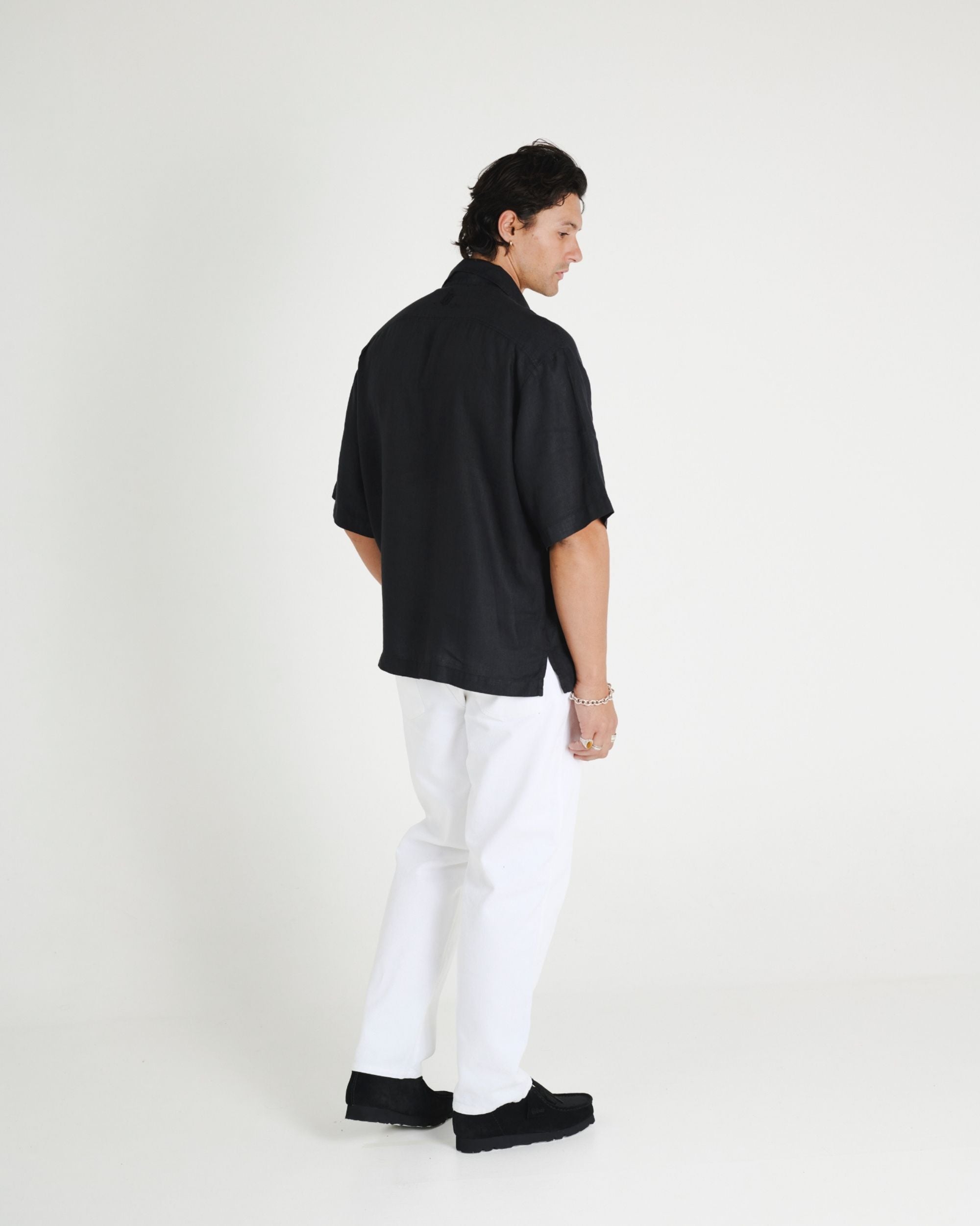 PULL OVER V NECK SHIRT