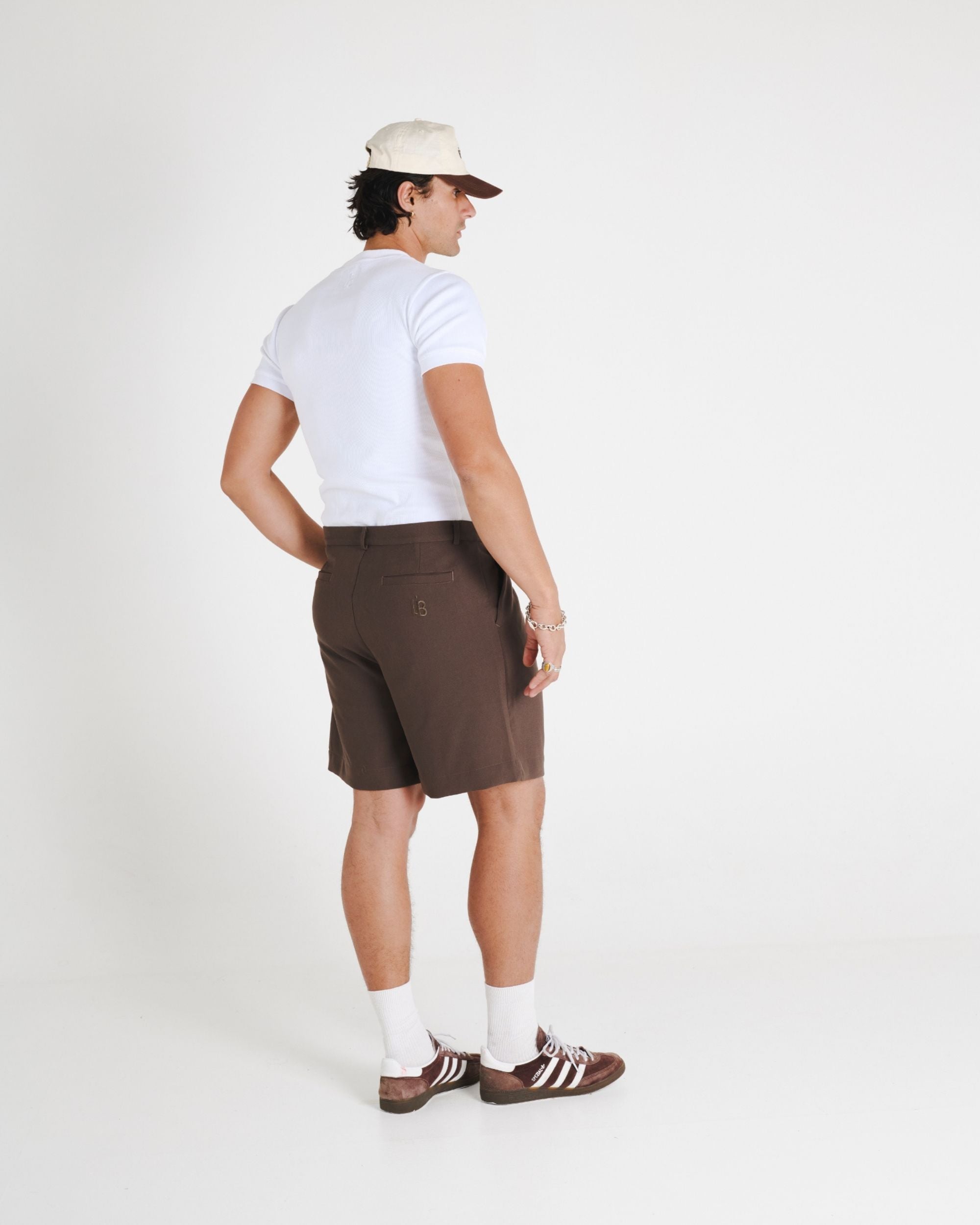 SINGLE PLEAT SHORT - BROWN