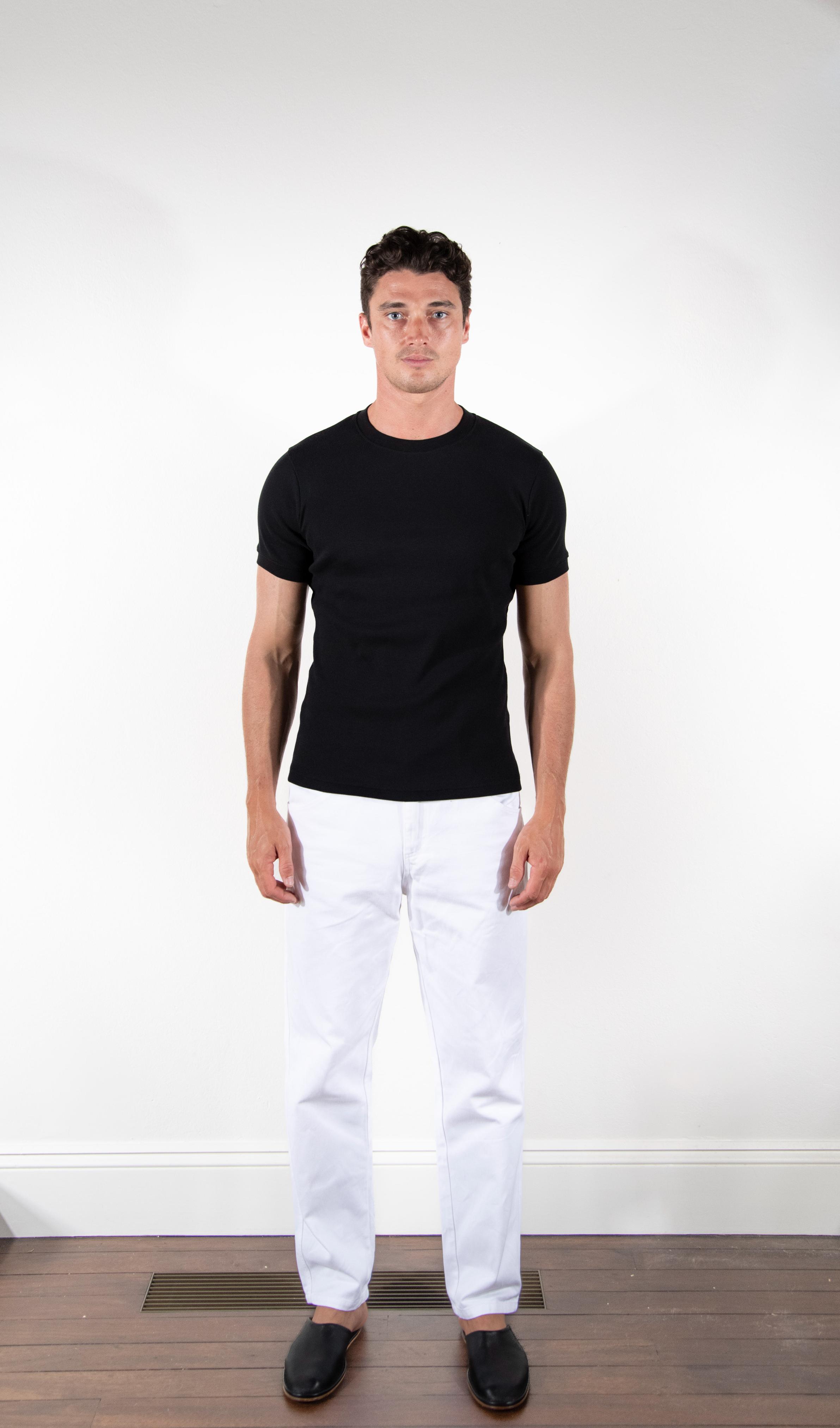 FITTED T-SHIRT - BLK