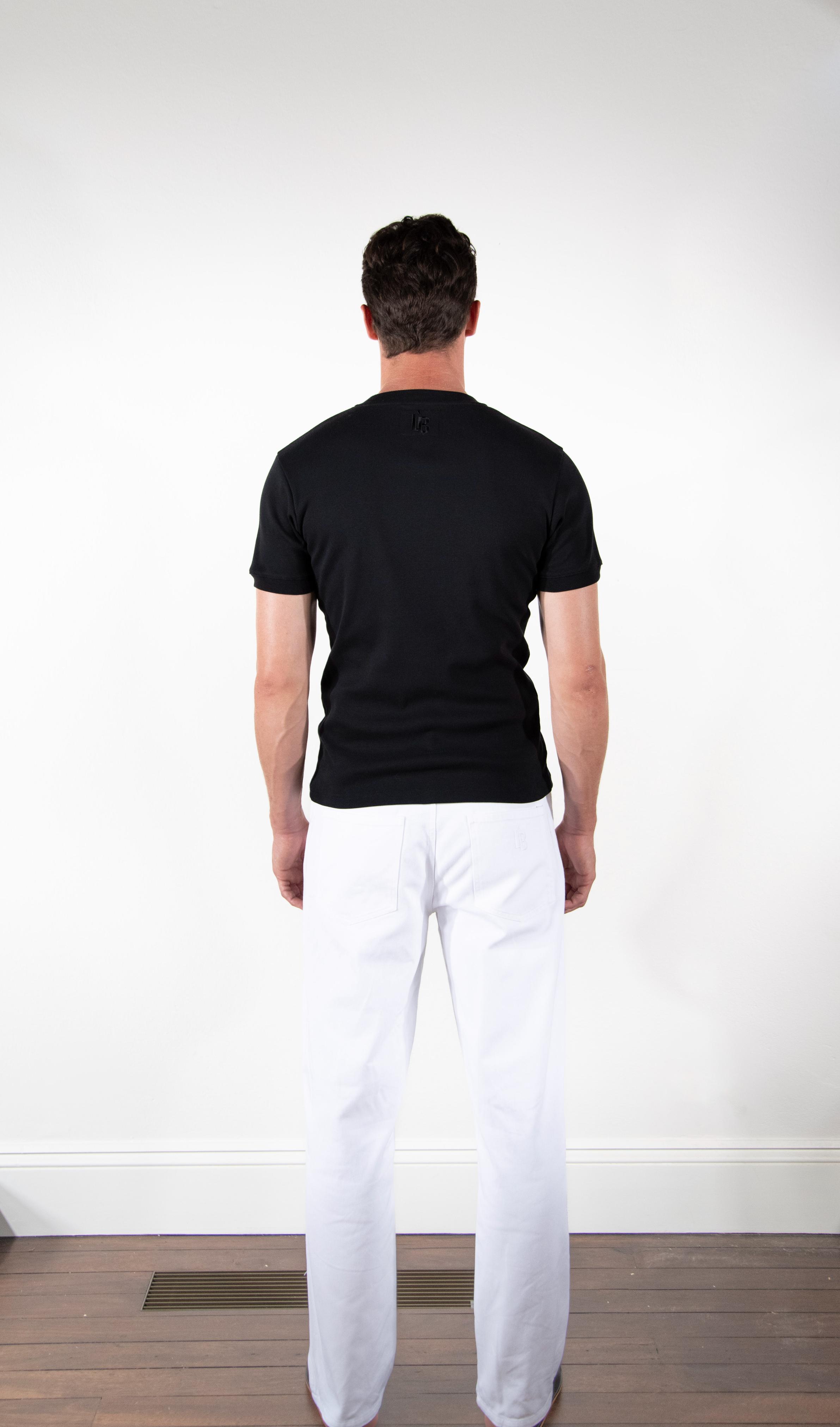 FITTED T-SHIRT - BLK