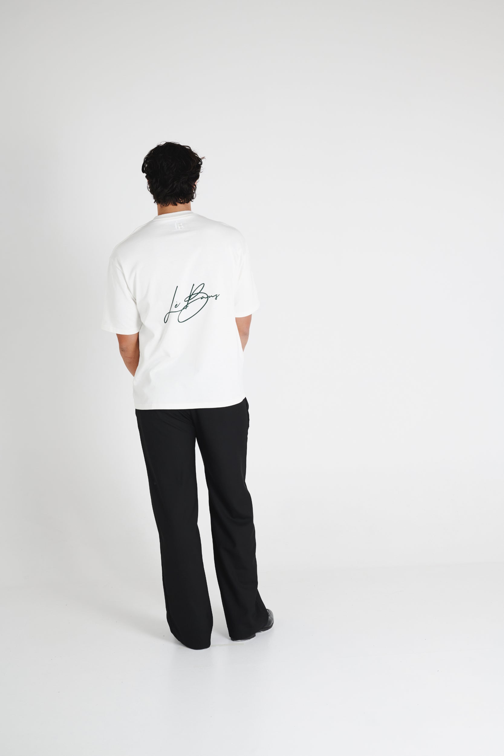 VACATION LOGO T-SHIRT