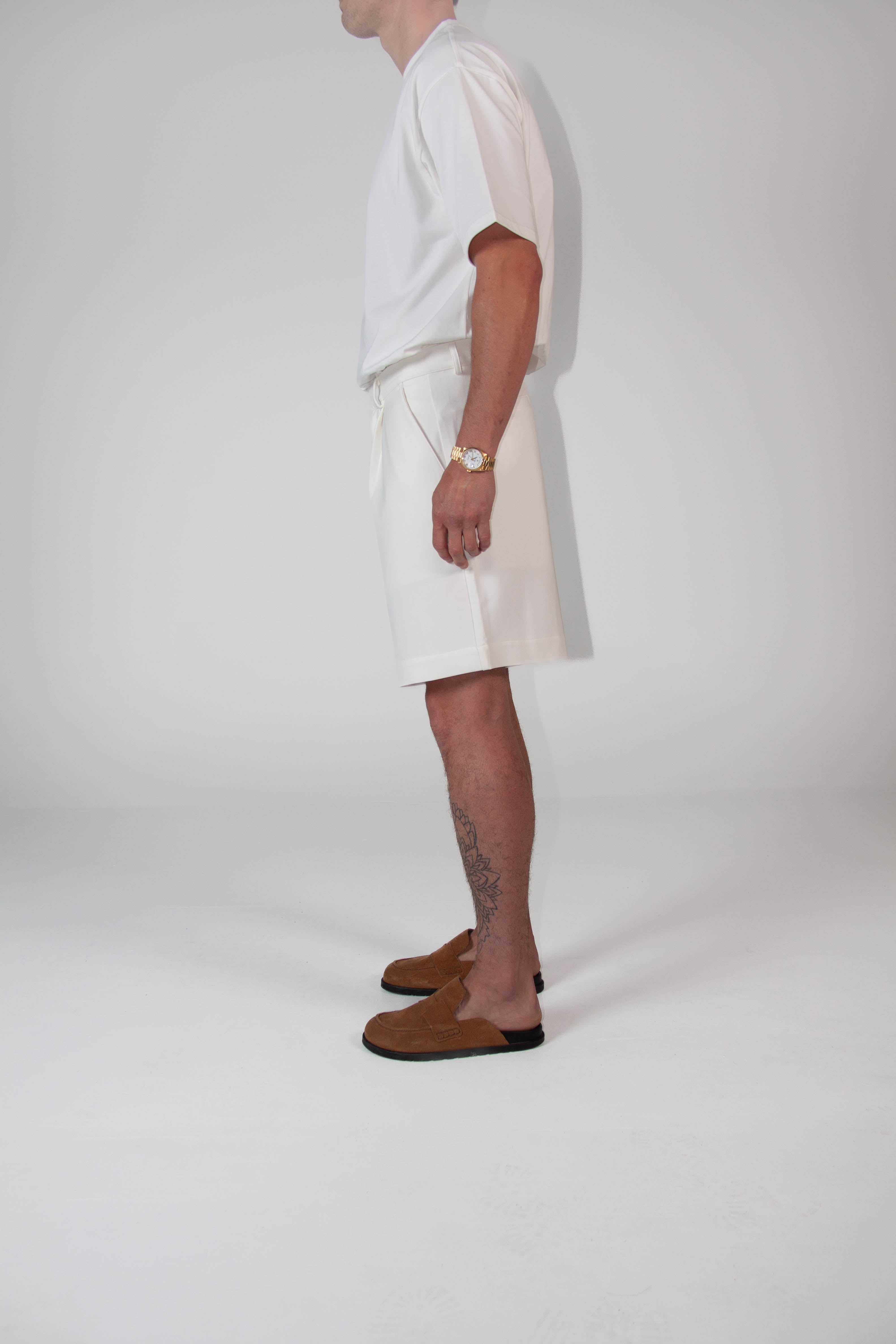 CORE PLEATED SHORTS - WHITE