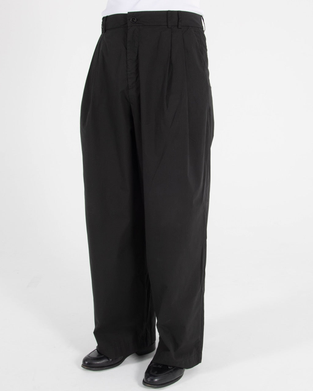 DOUBLE PLEAT WIDE LEG TROUSER - BLACK