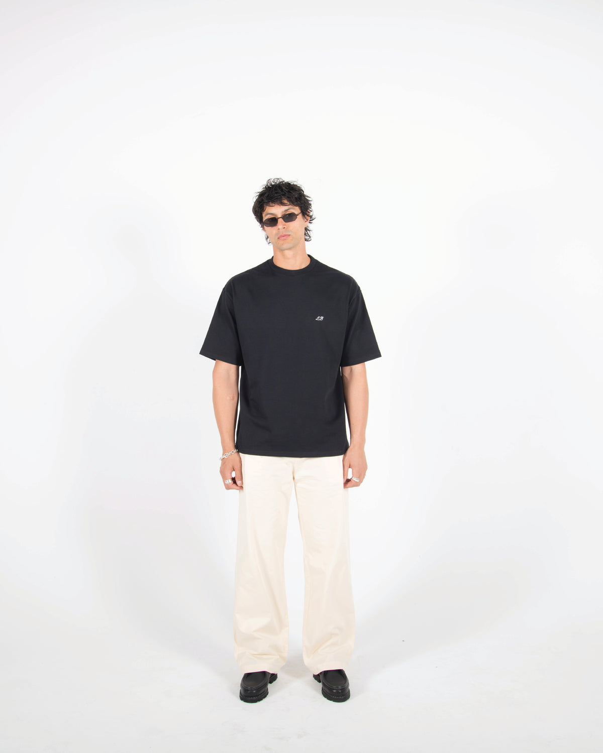 CURSIVE LOGO T-SHIRT - BLACK